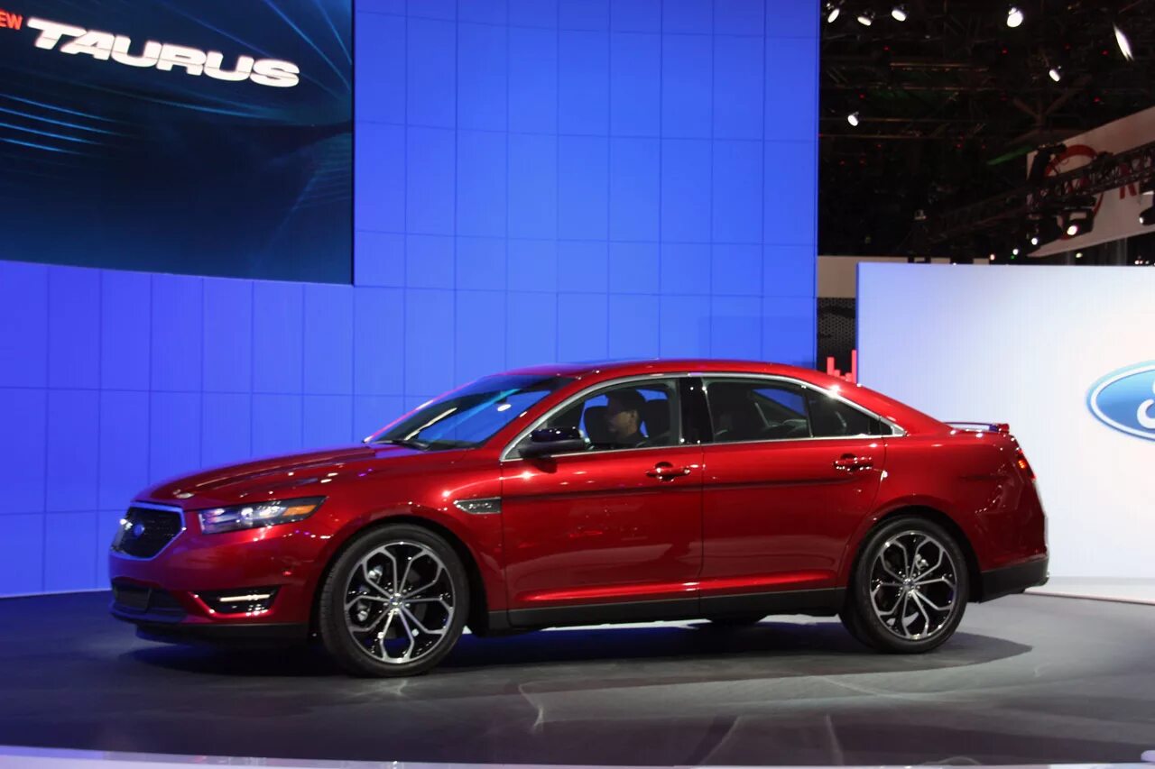 Taurus sho. Ford Taurus Sho 2013. Форд Таурус 2013. Форд Таурус Sho 2013. Форд Таурус 2015.