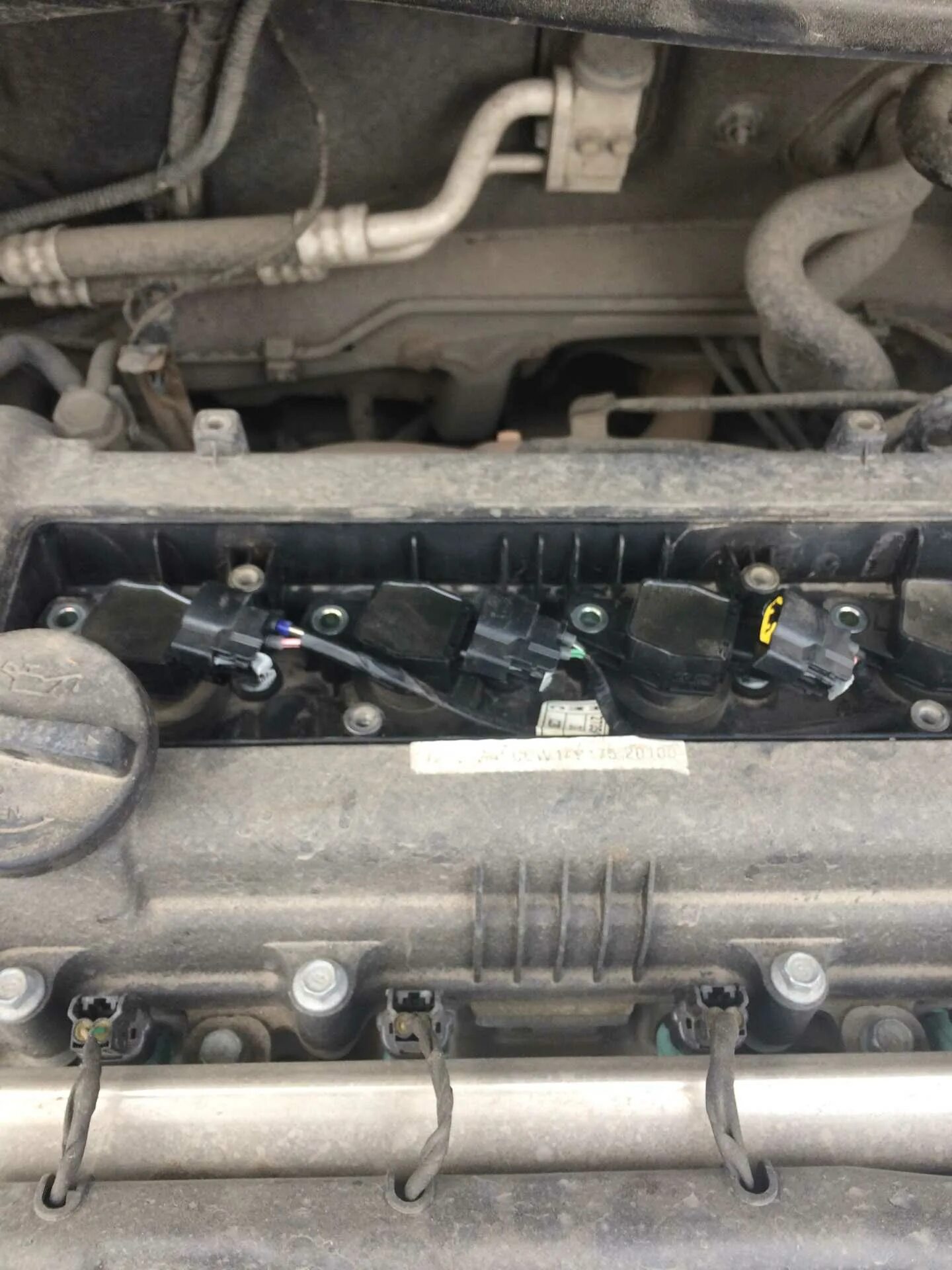 Свечи хендай солярис 1. Замена свечей солярис 1. Hyundai solaris 1. Свечи на hyundai solaris 1,4. Свечной ключ хендай солярис 1.