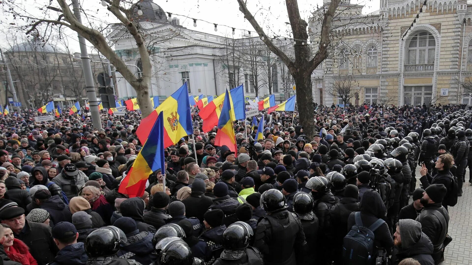 Население молдовы 2024. Оппозиция в Молдавии. Митинги в Молдавии. Молдавия митинг 2023. Протесты в Молдавии сейчас.