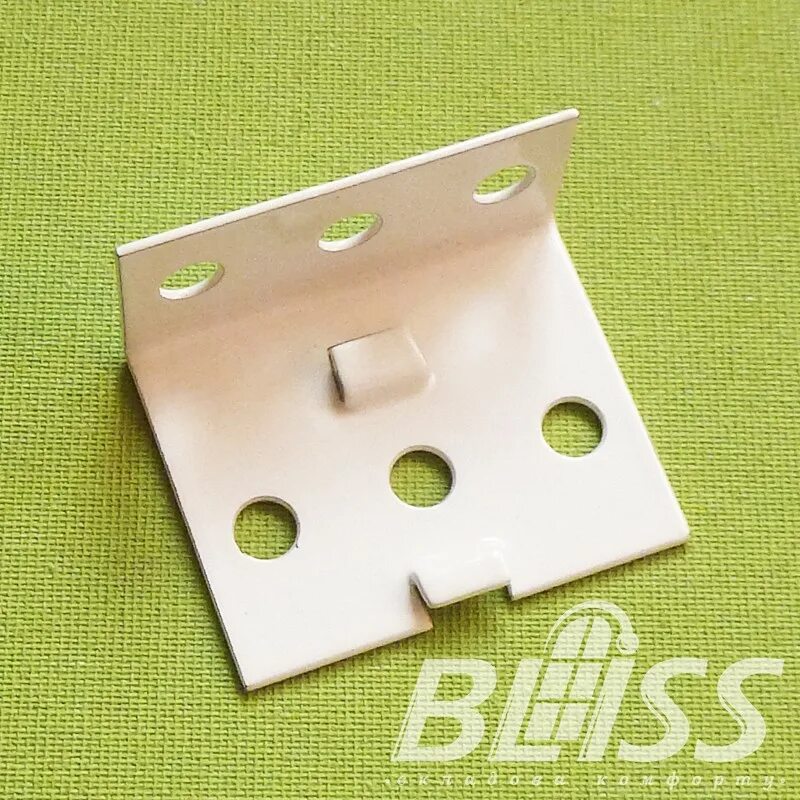 крепление для жалюзи. крепление горизонтальных жалюзи на пластиковые окна. крепеж для жалюзи. крепление для жалюзи. кронштейн для жалюзи armstrong.