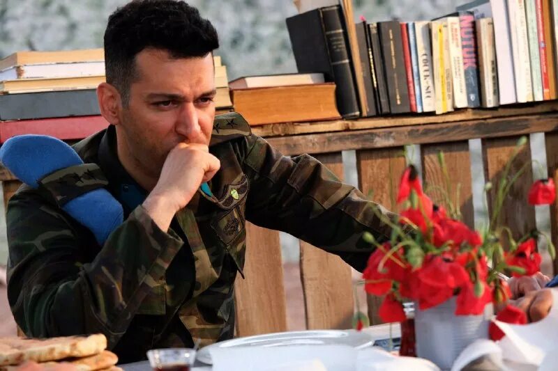 Turk актер murat yildirim. Главные роли мурата йылдырыма. Саваш йылдырым марашанец. Главные роли мурата йылдырыма. Главные роли мурата йылдырыма.
