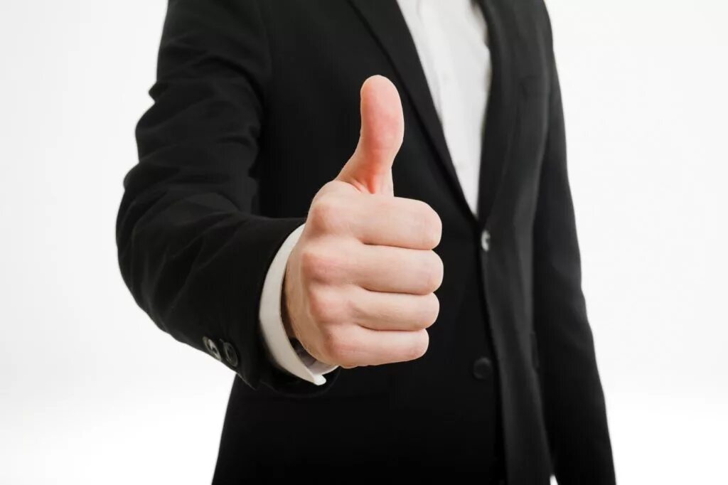 Жест вверх. Жесты руками. Жесты. Жест указательный палец. Поднятый вверх большой палец.