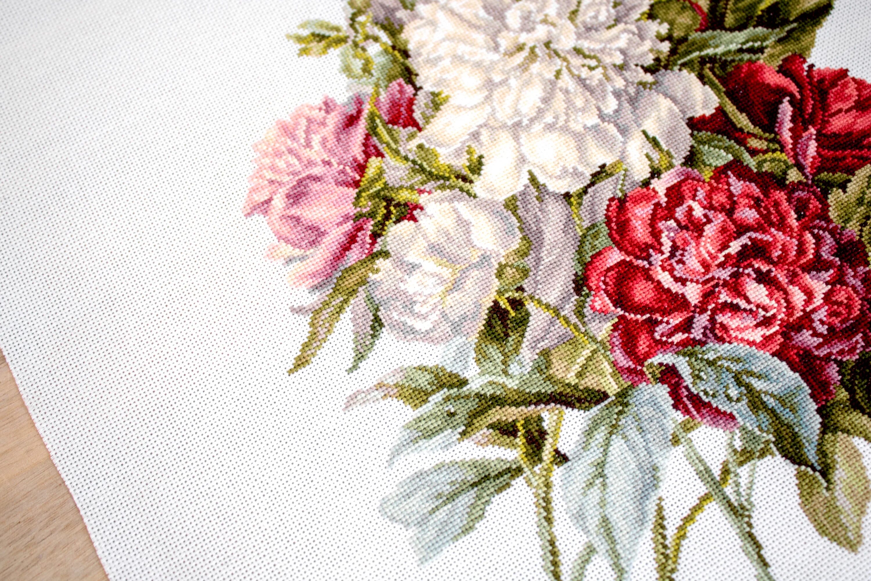 марья искусница пионы 06. алиса пионы. вышитый пион. Luca-s букет пионов b2354. вышитые пионы крестом.