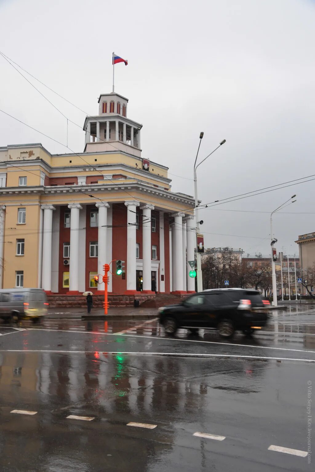 Что сейчас на месте кемерово. Площадь Кемерово. Кемерово центр города. Главная площадь города Кемерово. Площадь советов Новокузнецк.