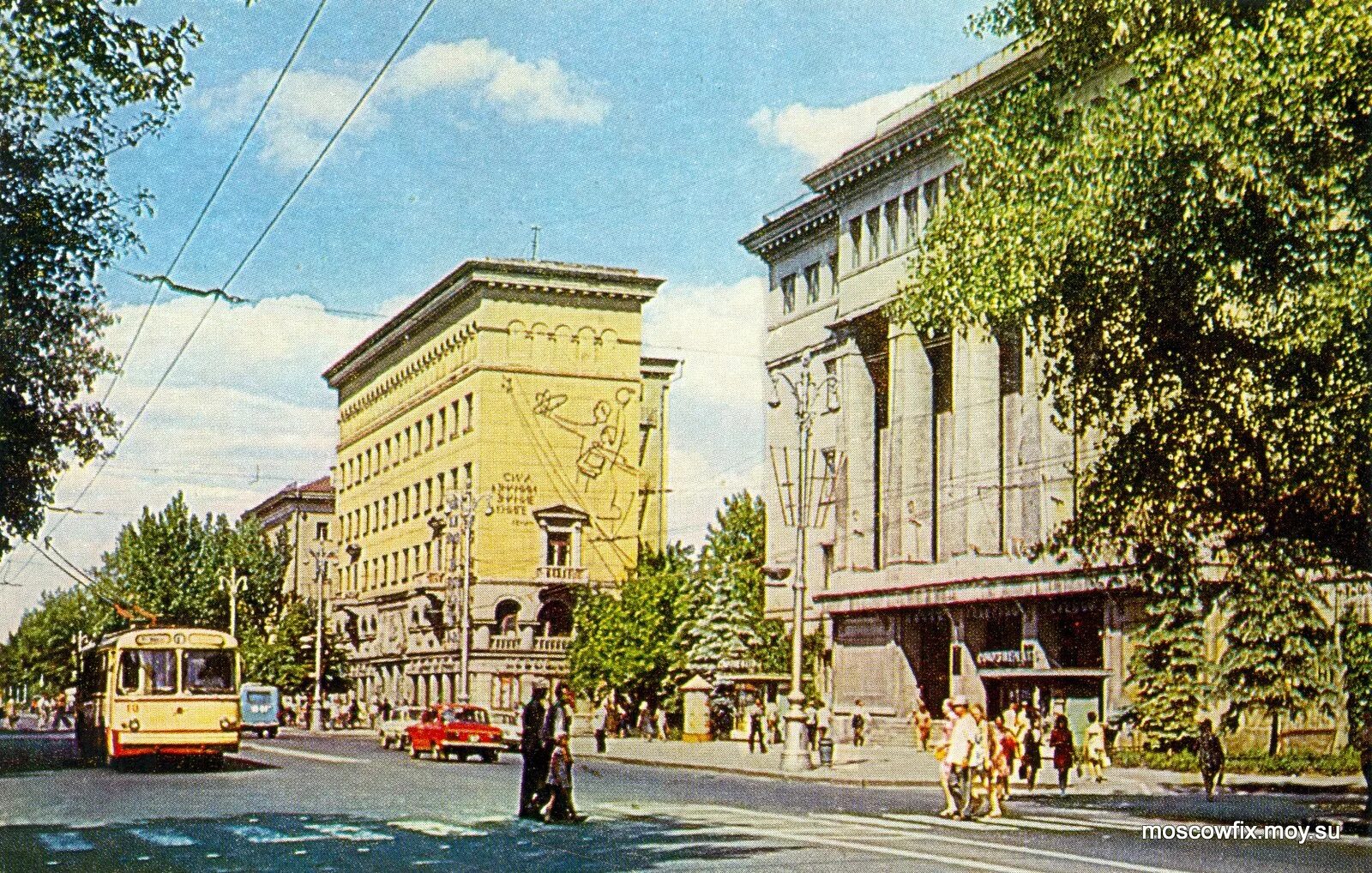 Спартак 1997. Проспект революции ссср воронеж. Факел воронеж 1984. Воронеж 1978 год. Кинотеатр пролетарий воронеж ссср.