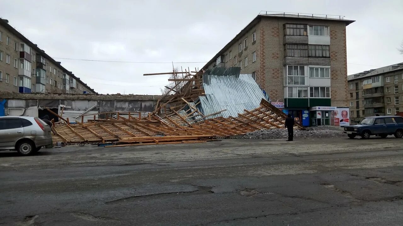 Ураган в Хабаровске. Камень на Оби климат. ЦУМ камень на Оби. Шторм в Хабаровске. Город обь погода в городе оби