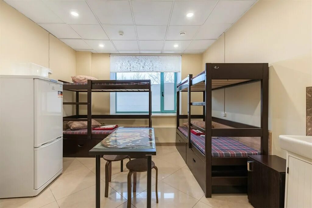 хостел христал тропарево. рус багратион хостел москва. хостел 1 на ленинском москва. хостел на ленинском проспекте. ананас москва хостел.