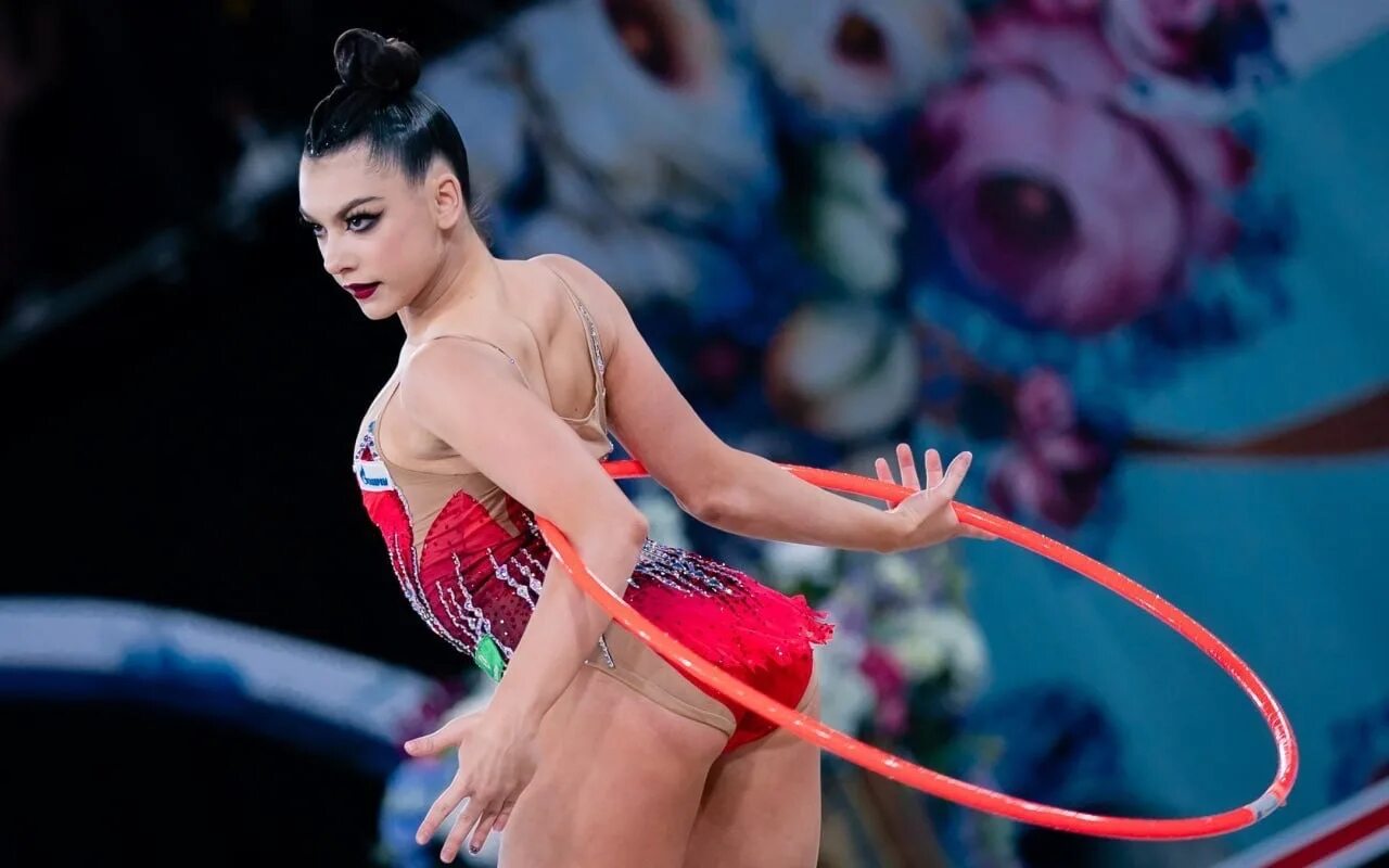 Лала крамаренко 2021. Лала крамаренко. Мария борисова лента 2022. Лала крамаренко художественная гимнастика 2021. Лала дмитриевна крамаренко.