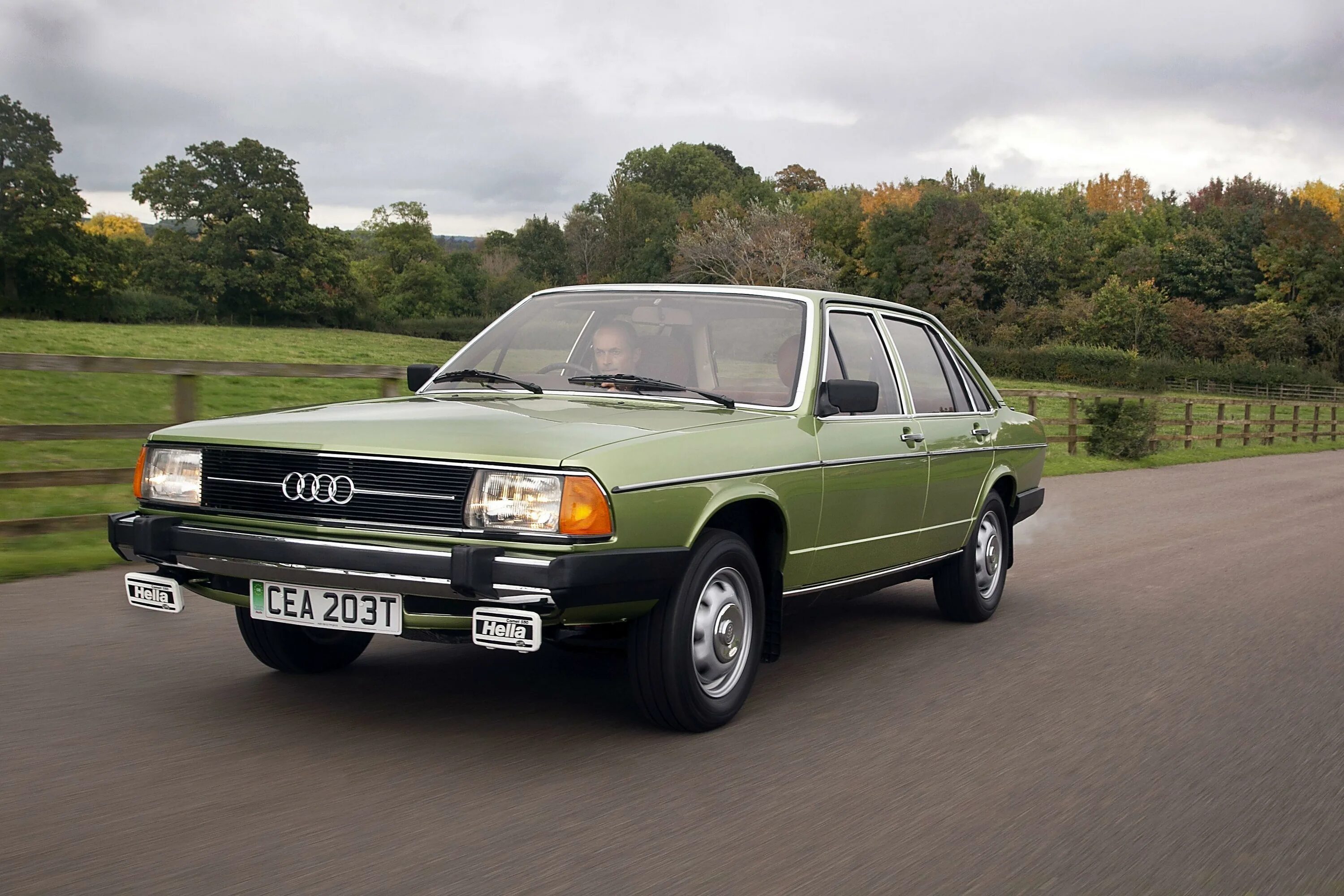 Каталог ауди 100. Ауди 100 c3 quattro. Ауди 100 кватро. Ауди 100 3 поколение. Audi 100 c1.