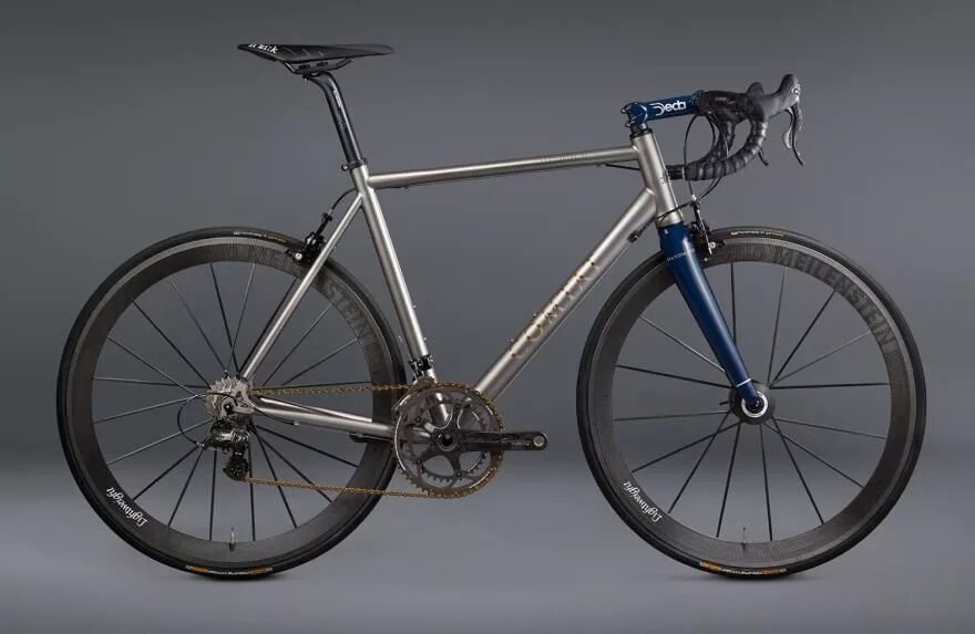 Gt 3 pro light titanium. Велосипед olimpia титановая рама. велосипед victoria titanium. prime велосипед титановый. титановый шоссейник.