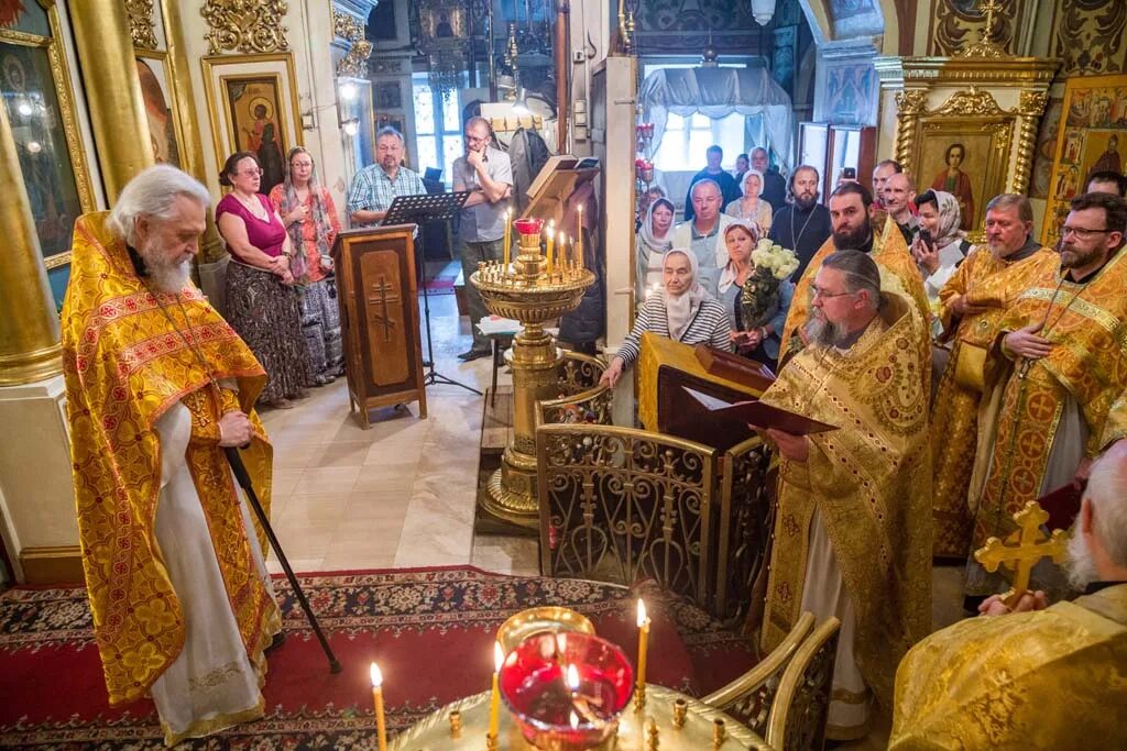 храм в измайлово отец александр. 22, служба в храме. церковь рождества христова в измайлове москва. служба в храме. богослужение в храме измайлово.