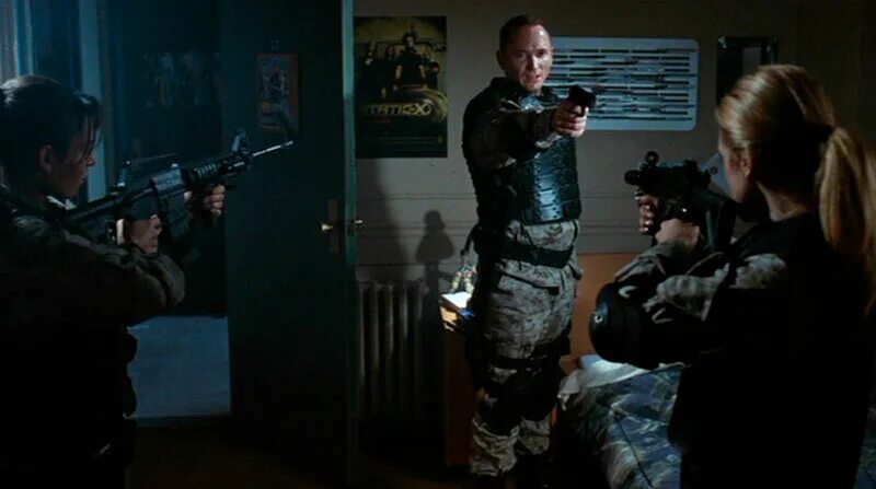 дом мертвых 2. фильм ужасов дом мертвых 2. дом мертвых 2. остров мертвецов фильм 2003. дом мертвых 2.