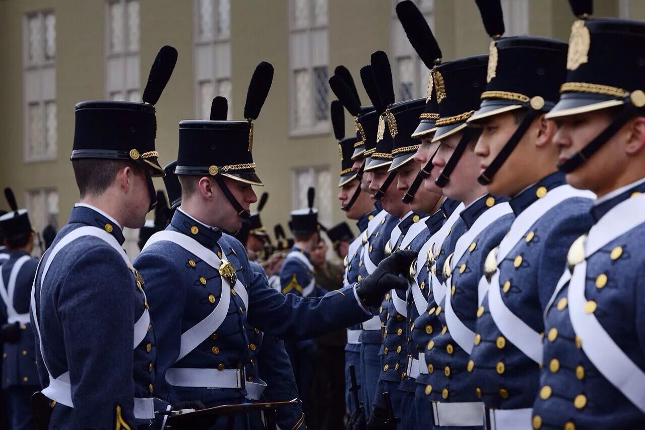 New+mexico+military+institute. International military schools. Институт войны сша. Бюст конфедерата в пистолетом. Tmc institute logo.