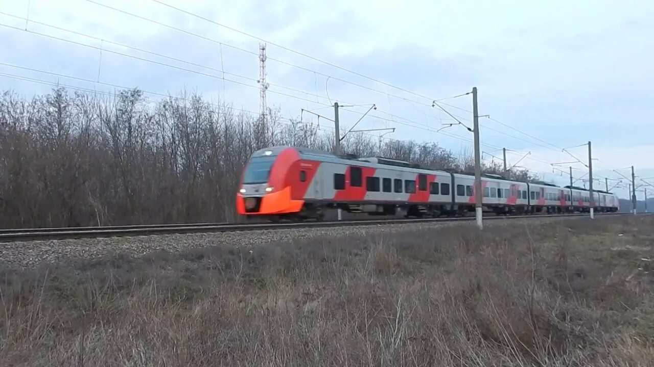 Ласточка краснодар каневская. Поезд Ласточка Ростов Новороссийск. Ласточка Новороссийск Краснодар. Поезд Анапа Ростов на Дону Ласточка. Ласточка Таганрог Новороссийск.