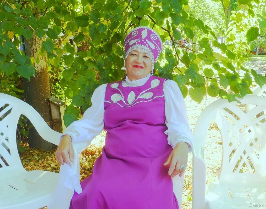 барыня сударыня фото. барыня фото. пасхальное чаепитие. роспись хлудневской игрушки. дымковская игрушка барыня птичница.