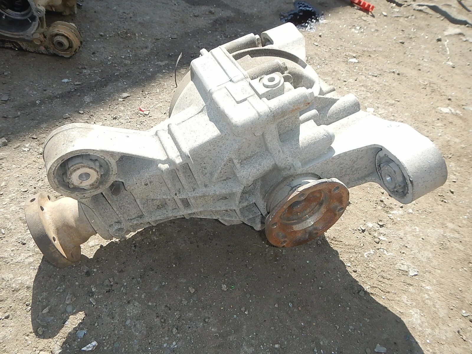 Редуктора порше кайене. Сальник хвостовика переднего редуктора порше кайен. Чулок переднего редуктора porsche cayenne. 2. Сальник хвостовика переднего редуктора порше кайен.