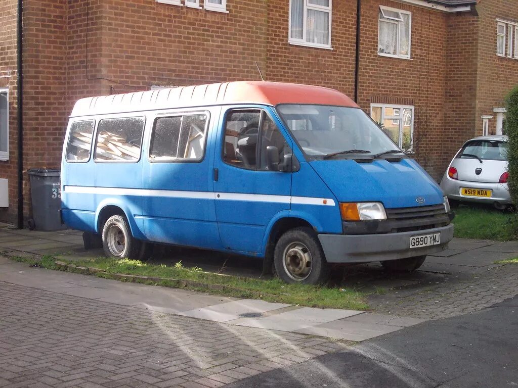 Ford Transit 1990. Форд Транзит 1990 van. Форд Транзит микроавтобус 1990. Форд Транзит старый 1990.