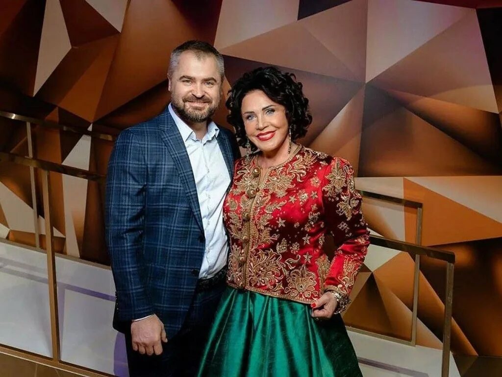 Бабкина сколько мужей. Бабкина сколько мужей. Бабкина сколько мужей. Муж бабкиной надежды 2020. Бабкина сколько мужей.