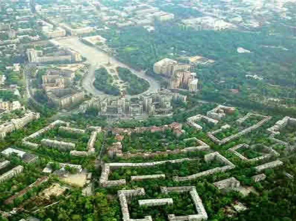 Харьков город. Город харьков украина. Харьков исторический центр. Достопримечательности харькова зеркальная струя. Когда был основан харьков.