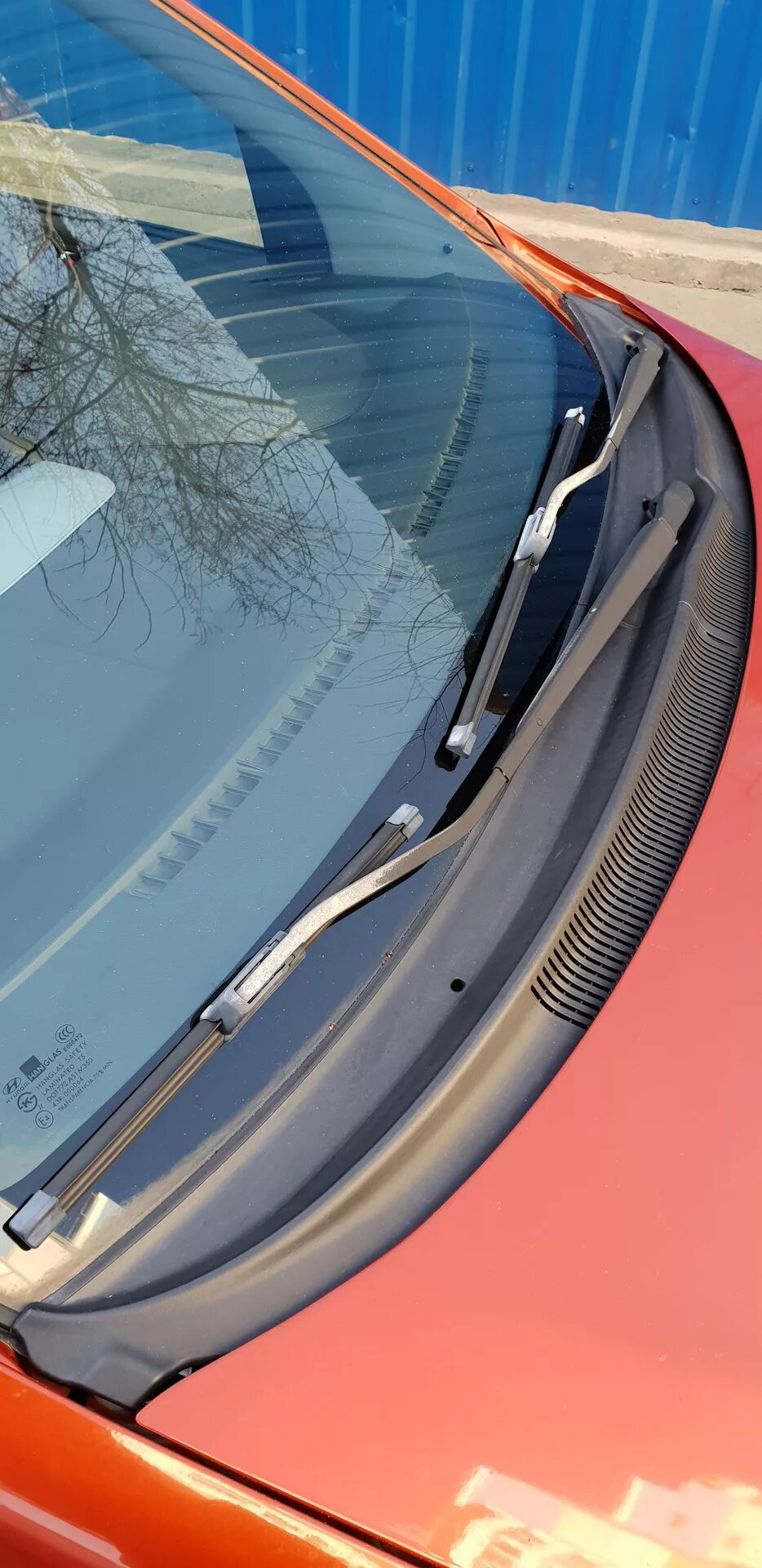 Размер щеток гетц. Дворники на hyundai getz. щетки стеклоочистителя хендай гетц. щетка хендай гетц. крепления дворника хендай гетц.