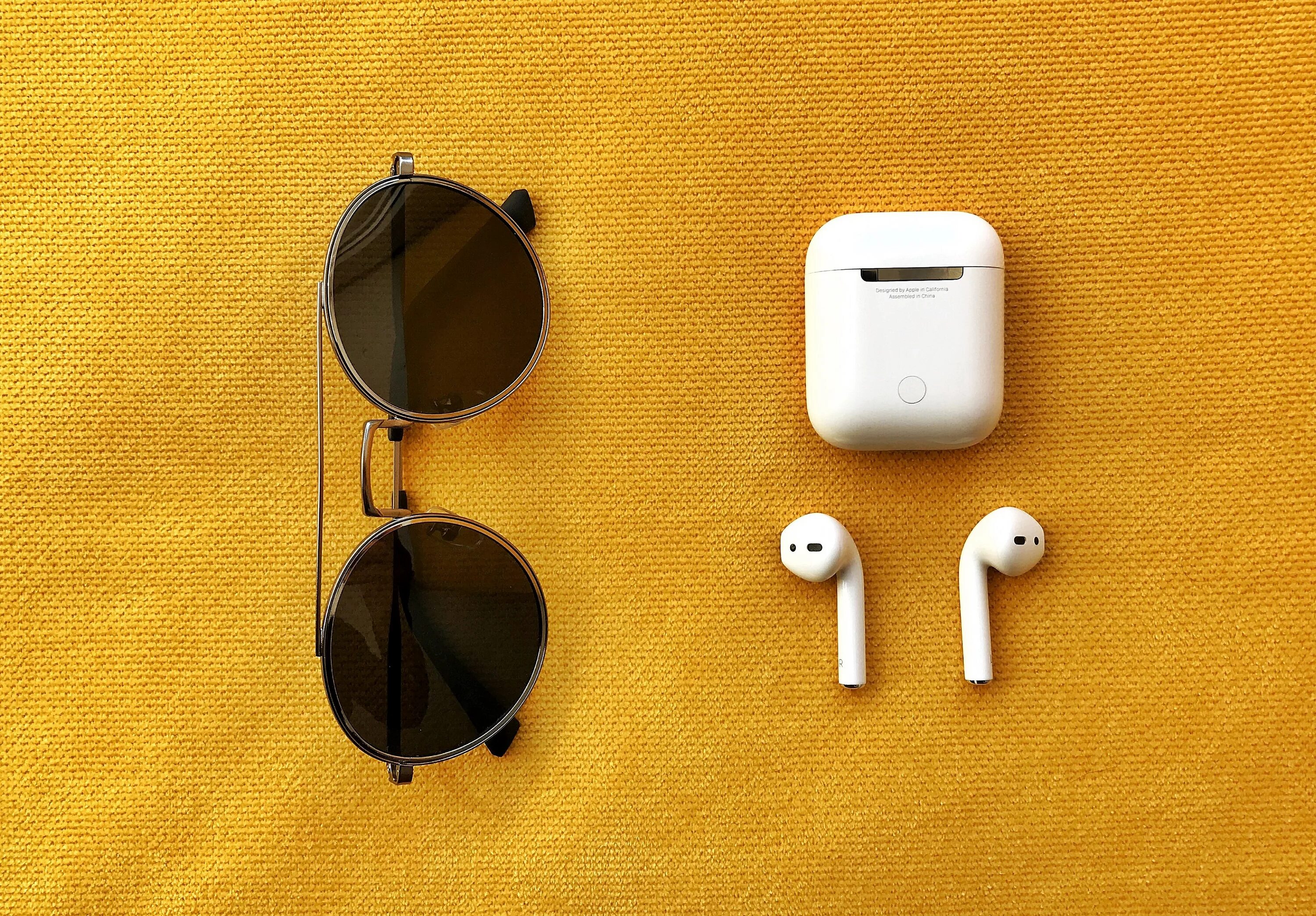 Стерео в пространстве airpods. Airpods признаки бренда. Airpods 3 шумоподавление. Пространственный звук airpods pro. Стерео в пространстве airpods.