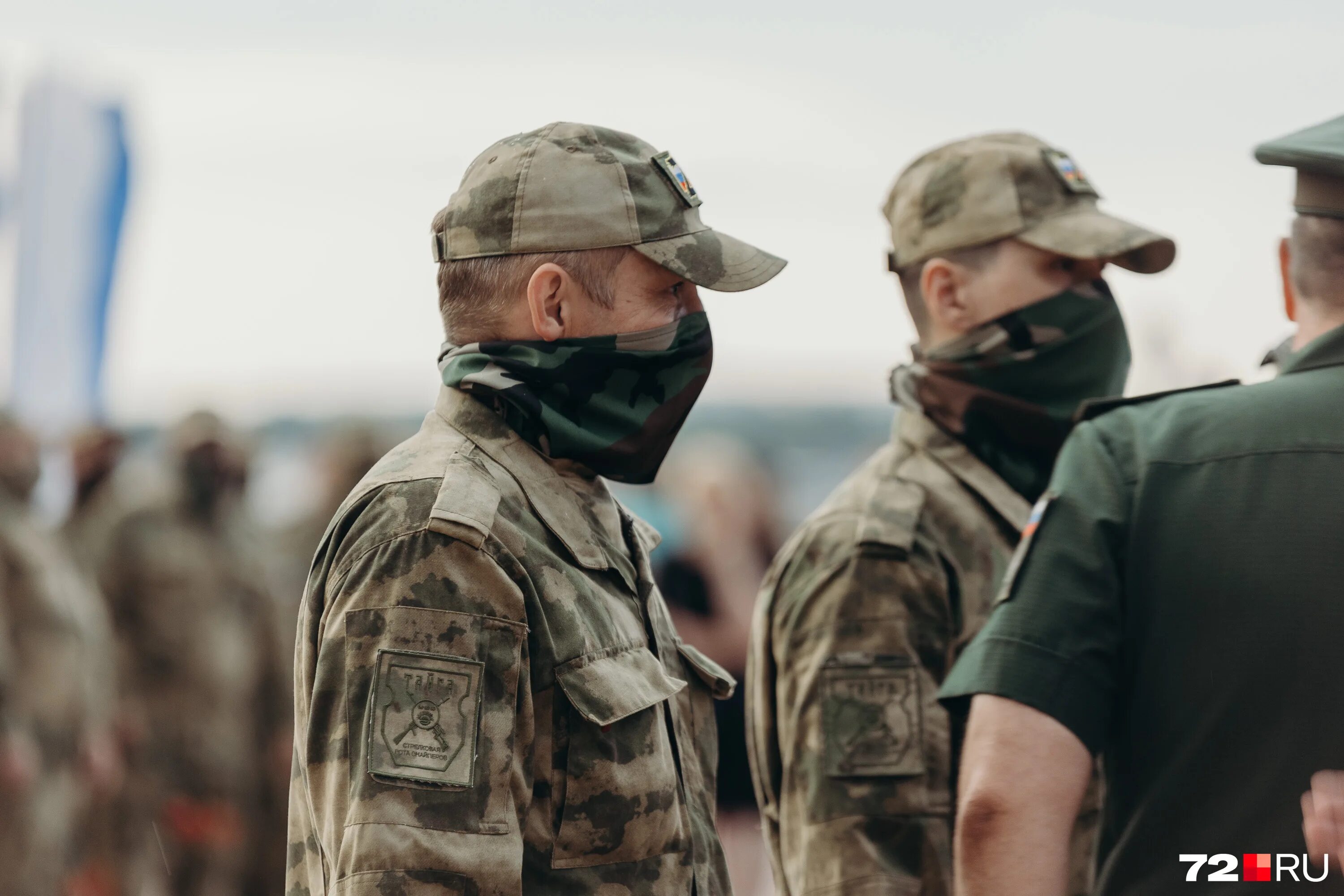 Военнослужащий за решеткой. Контрактник заключенных. Контрактник заключенных. Контрактник. Контрактник заключенных.