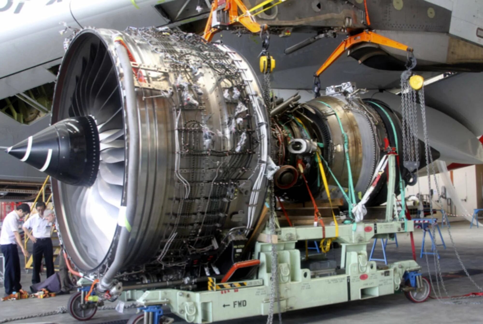Какие двигателя устанавливают на самолет. A380 engines. турбина airbus a380. авиадвигатель rolls-royce airbus. аэробус а380 самолетные двигатели rolls-royce.