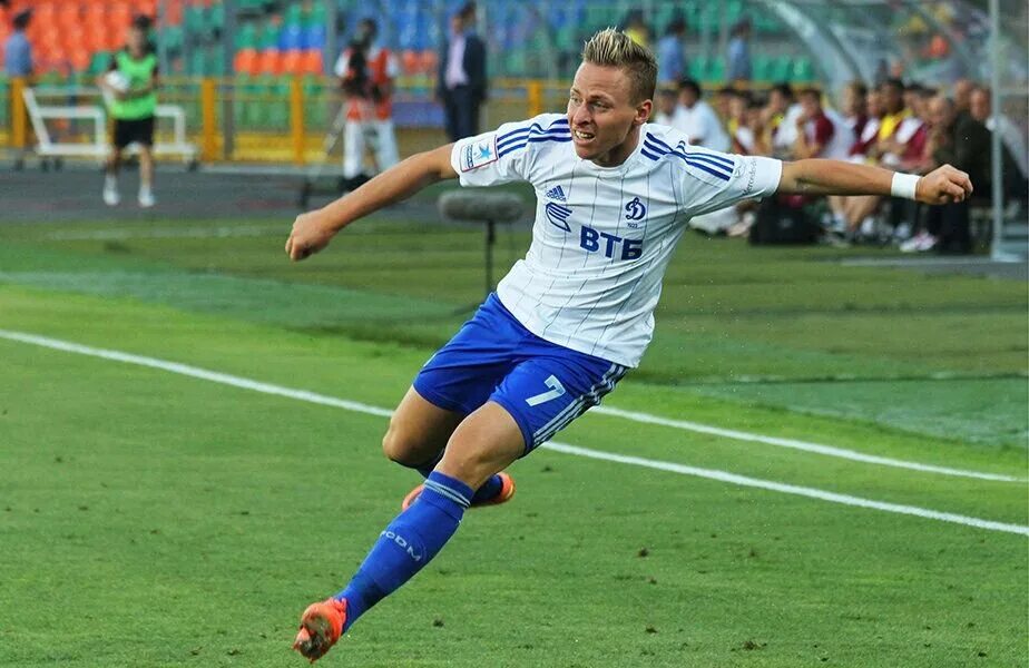 Балаж джуджак венгрия. Балаж джуджак анжи. Джуджак футболист динамо. Dzsudzsak. Балаж джуджак анжи.