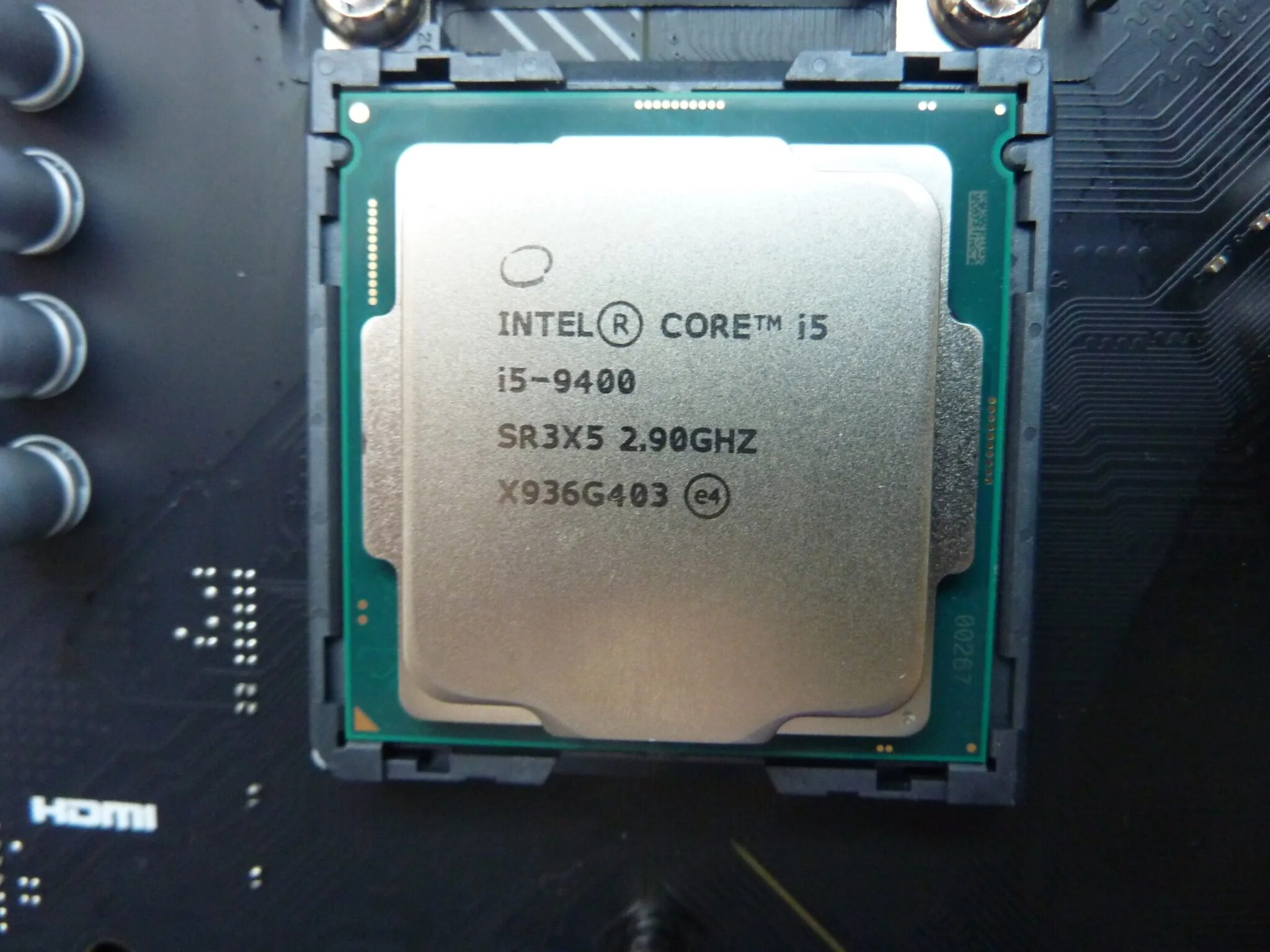 Процессор i5 9400