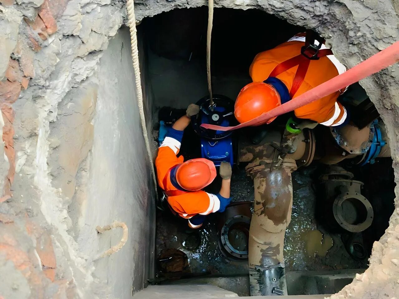 Открытие водопровода в 1886 в самаре. Ркс самара трубы. Авария на водопроводе. Водопровод в самаре. Самарский водопровод.