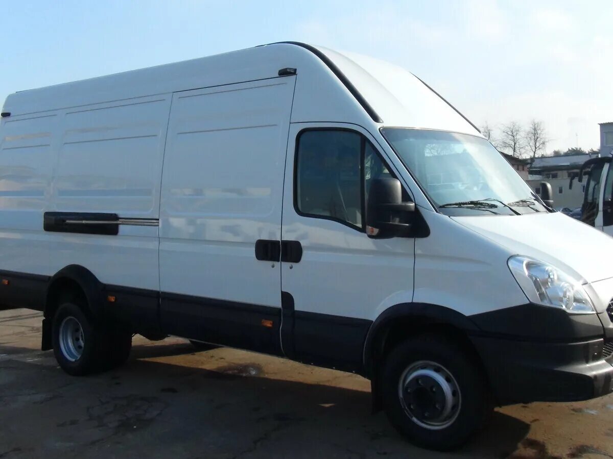 Ивеко в россии б у. Iveco Daily 70c. Iveco 70c15v Daily. Автомобиль Iveco Daily 70c15. Ивеко Дейли 70.