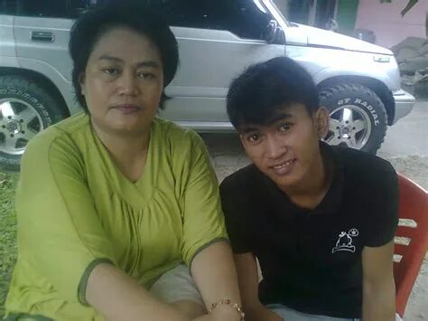 Semi ibu ibu. Амин адли. Semi ibu ibu. Semi ibu ibu. Lee eun mi +18.