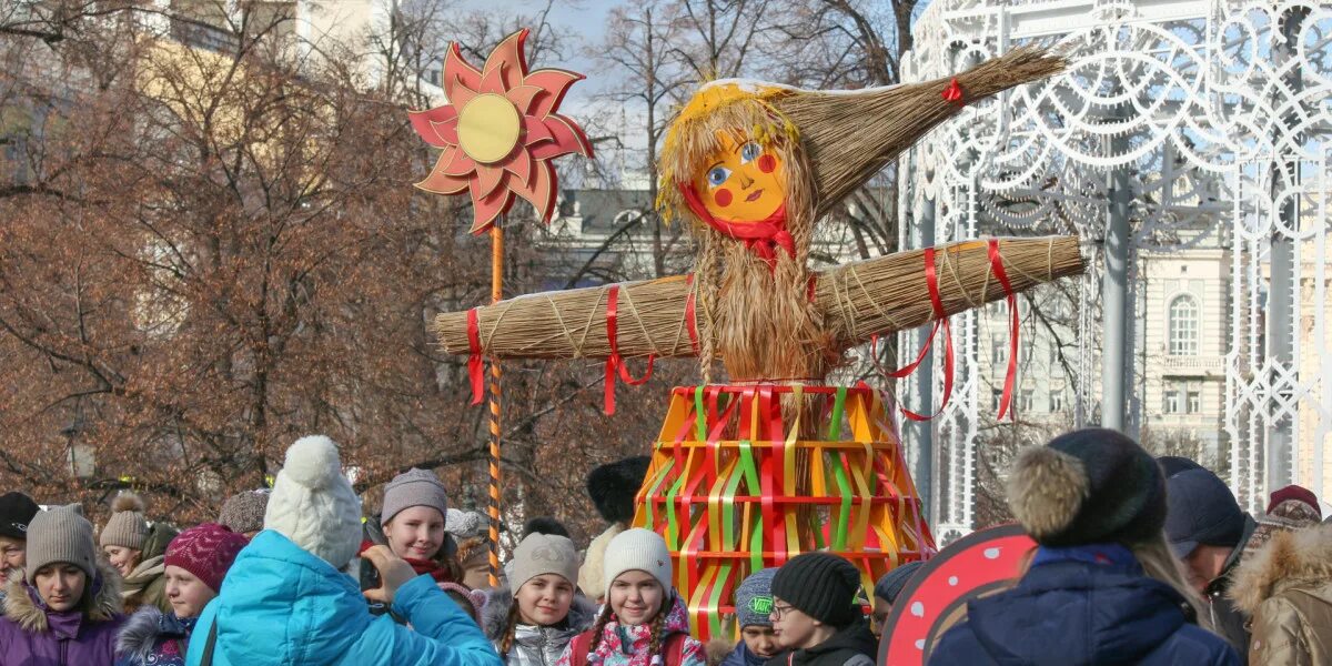 Куда пойти на масленицу в москве. Масленица в Москве. Масленичное шествие. Масленица в Москве фото. Масленица в Москве 2022.