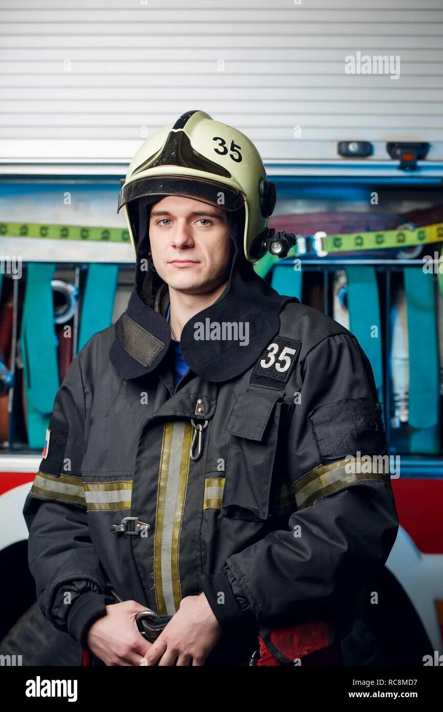 Номера на касках пожарных. Обозначения на касках пожарных приказ 444. 0709. Номер части на каске пожарного. Каска пожарного начальника караула.