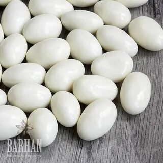 Миндаль в белой глазури