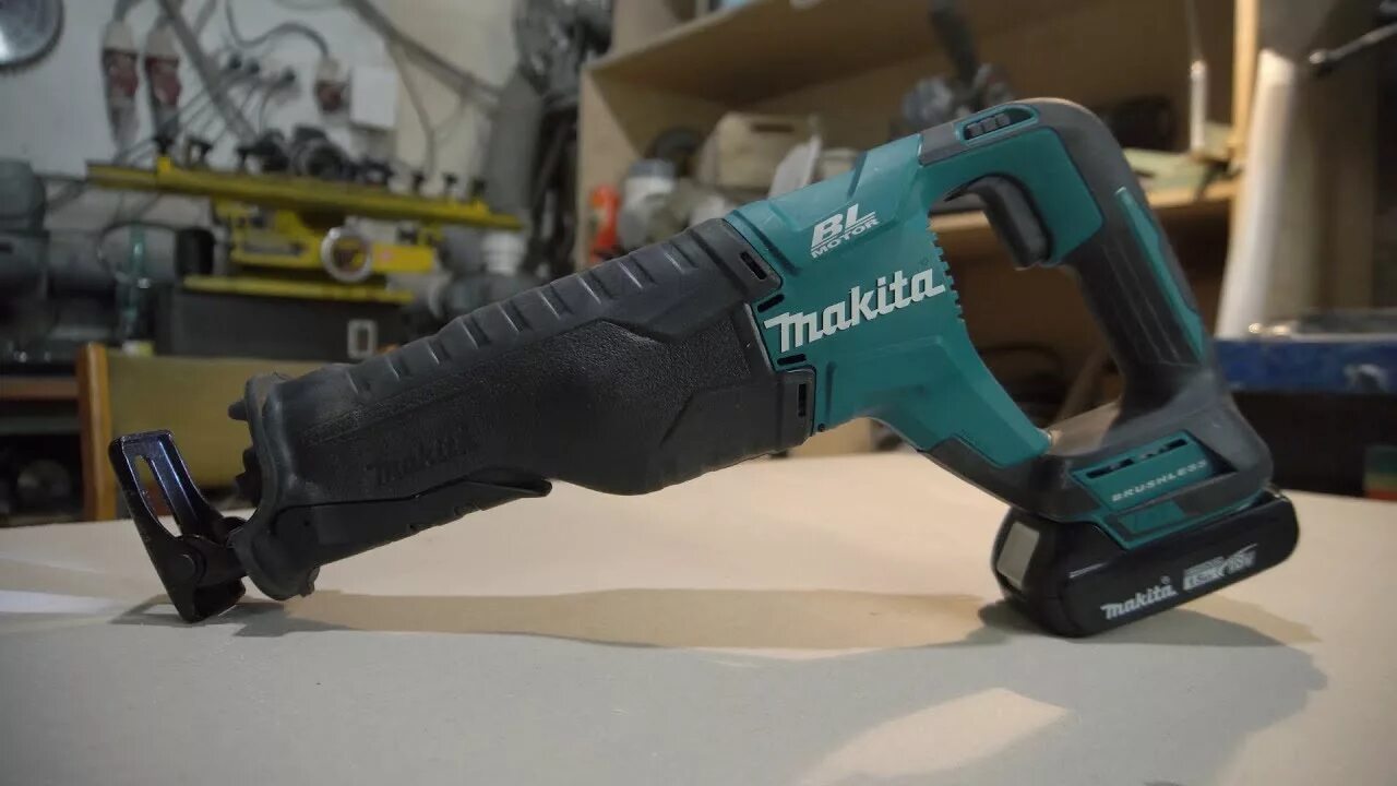 Пила Makita djr187. Макита 187z сабельная пила. Сабельная пила Makita djr187. Сабельная пила Макита аккумуляторная 18 вольт. Сабельная пила макита 18 вольт