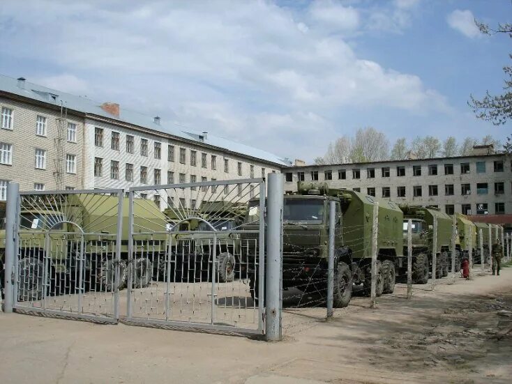 Ракетное училище сайт. Энгельсское ракетно-зенитное училище. ракетное училище энгельс.