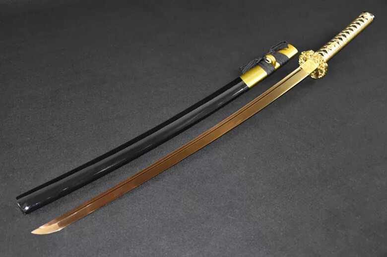 Золотая катана японский меч. Японская катана ка22. Катана золотой Самурай. Японский меч Дайто. Японский меч купить
