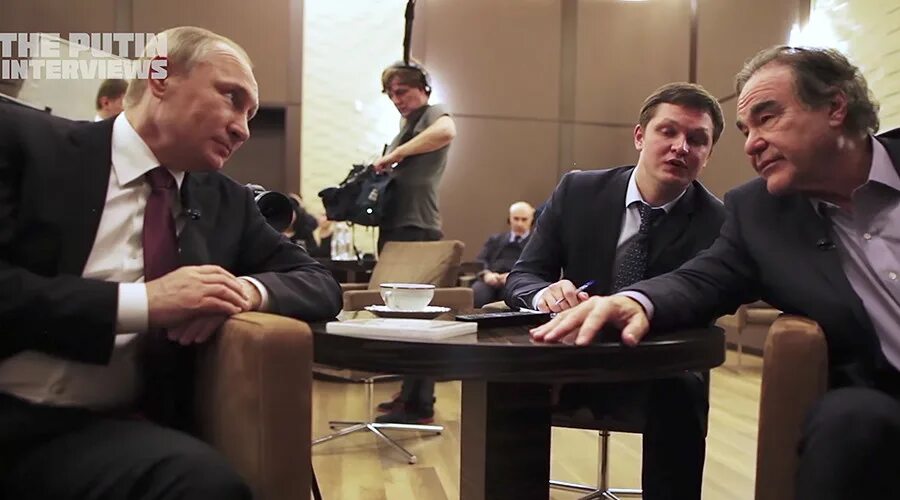 Оливер стоун интервью. Интервью с Путиным Оливер Стоун.