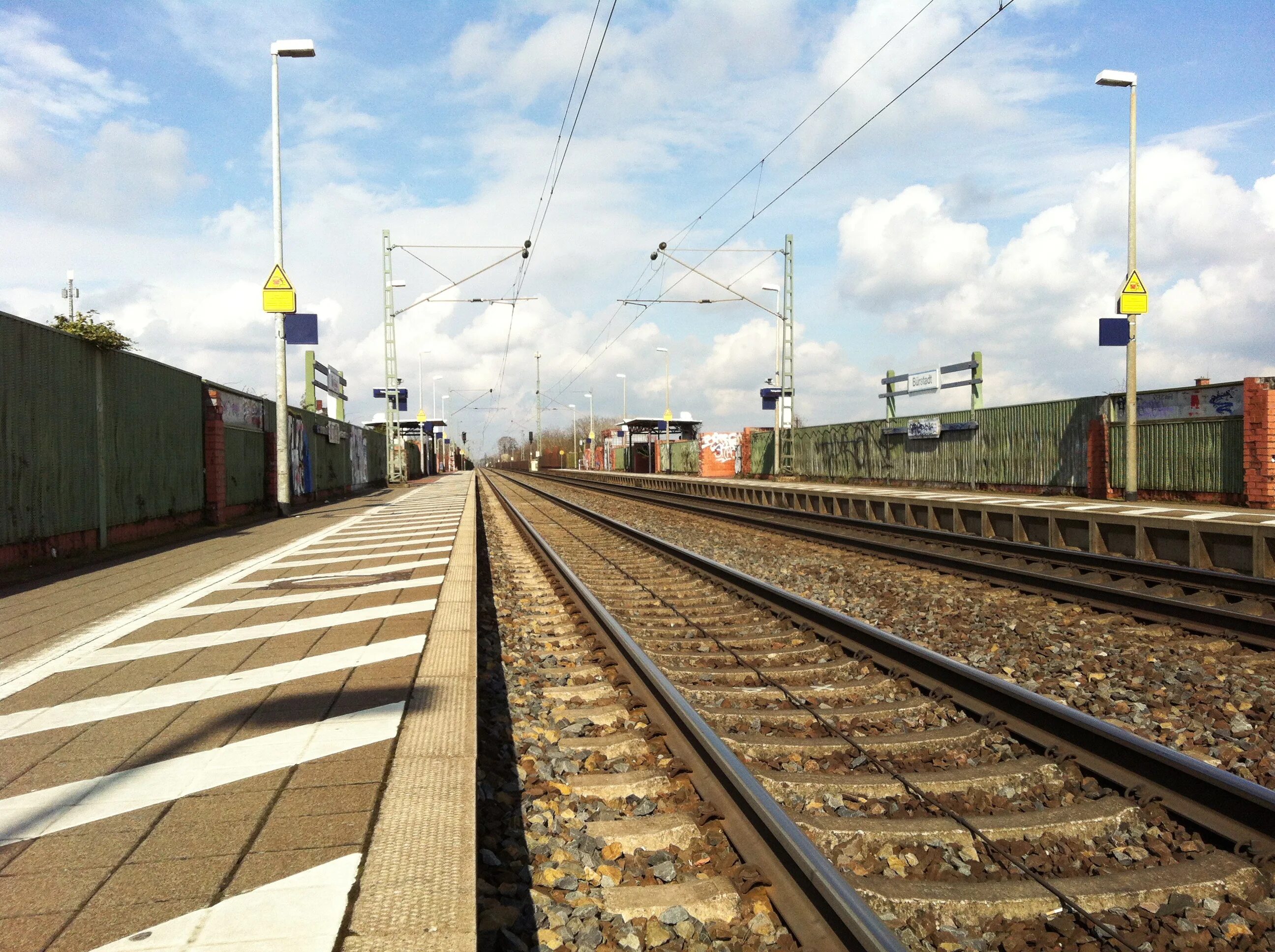 Empty station