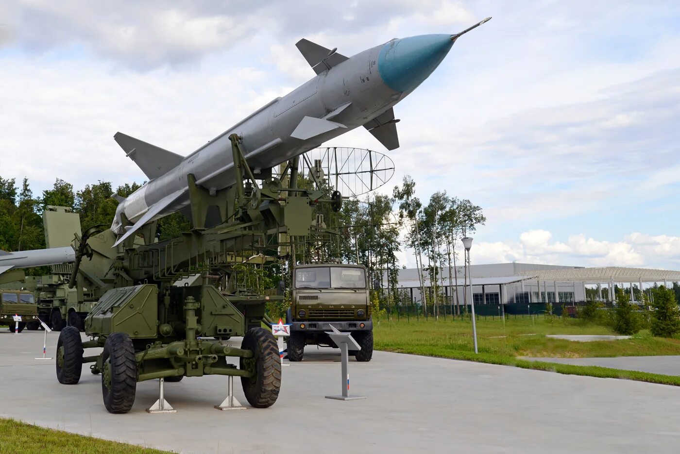 Зенитная ракета 9м33. С-25 ракета. Зур-25. С200 ракеты ПВО.