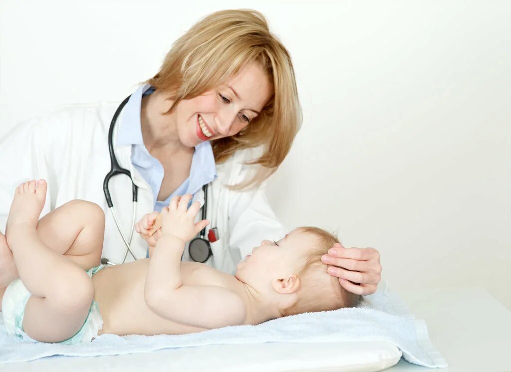Подсчет пульса у детей. Измерение пульса у детей грудного возраста. Измерение пульса у новорожденного. Детский педиатр. Измерение частоты дыхания у детей.