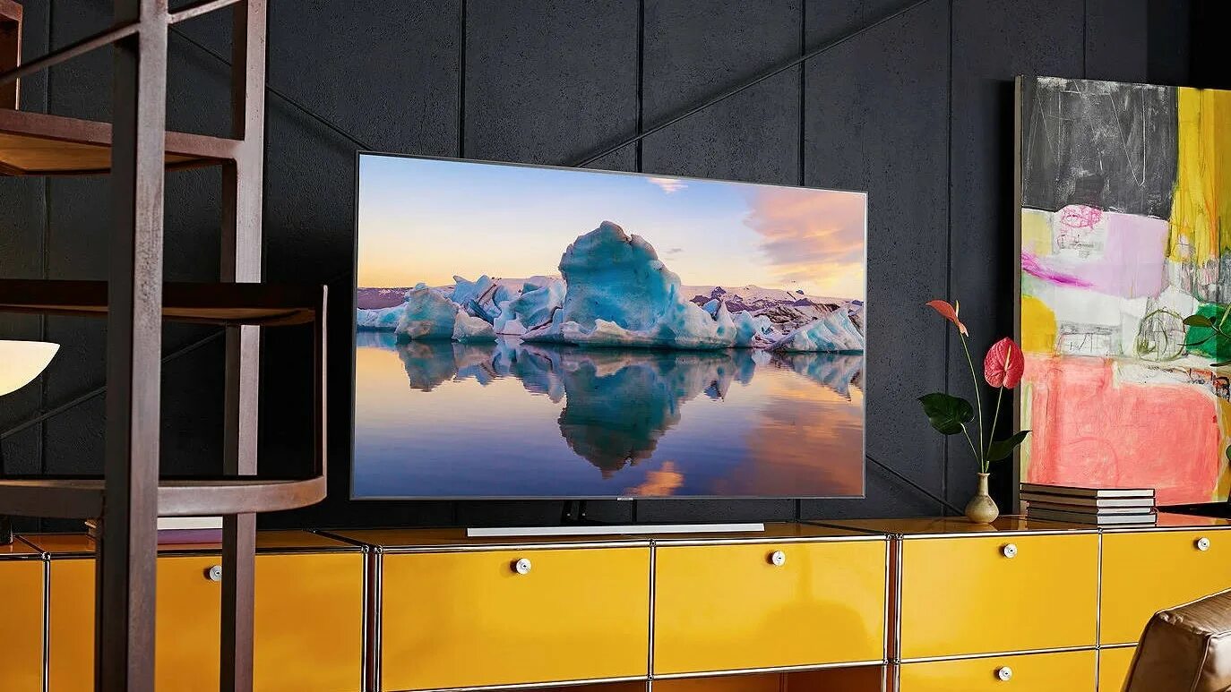 Лучшие телевизоры 85. Телевизор самсунг QLED 55 дюймов. Телевизор самсунг 85 дюймов.