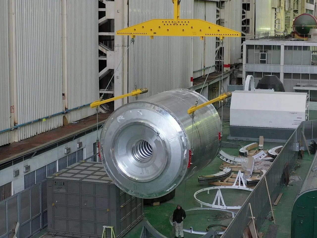 Союз 5 и союз 7. Ракета-носитель «союз-5» («иртыш», «сункар»). топливные баки на рн союз. топливные баки союз 5. союз-5 иртыш.