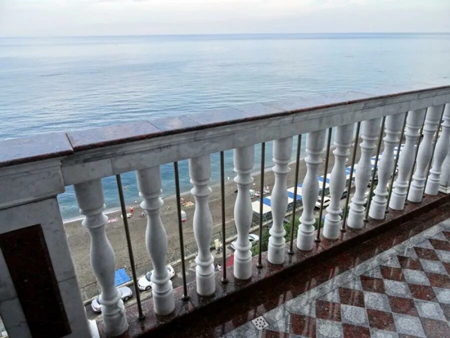 Гранд палас отель алушта. Гранд отель алушта. Гранд палас алушта. Гранд палас набережная ул. , 16и, алушта.