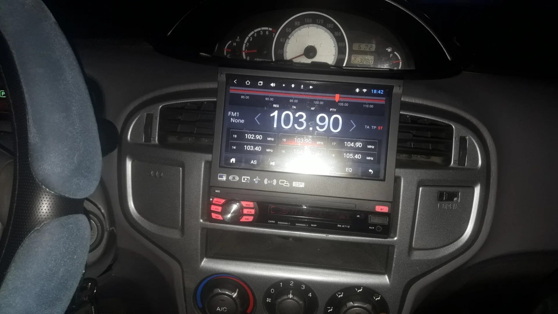 Toyota matrix 2011 магнитола. Рамка 2 din hyundai matrix. Хундай матрикс магнитола 2 дин. Штатная магнитола хундай матрикс. Хендай матрикс магнитола 9 дюймов.