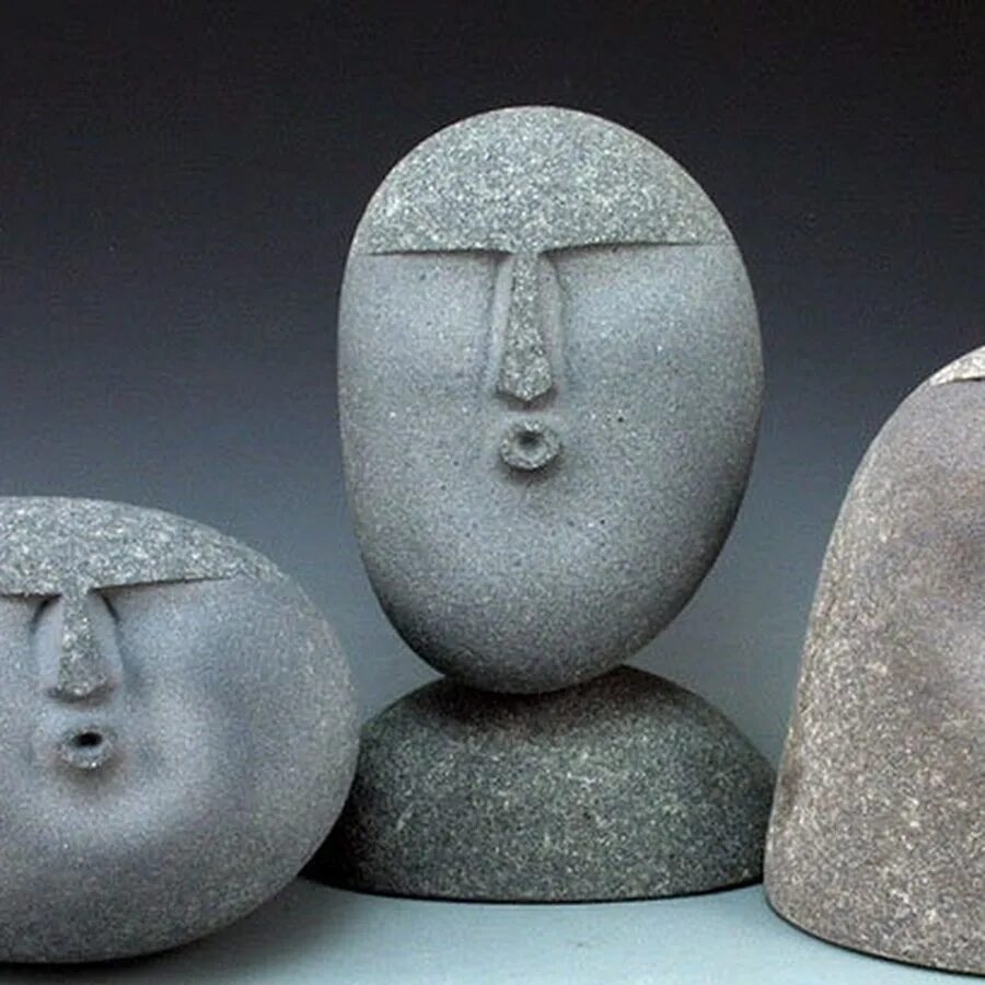удивленные камни. камни с дующими лицами. удивленные камни. Oof камни. лицо из камня.
