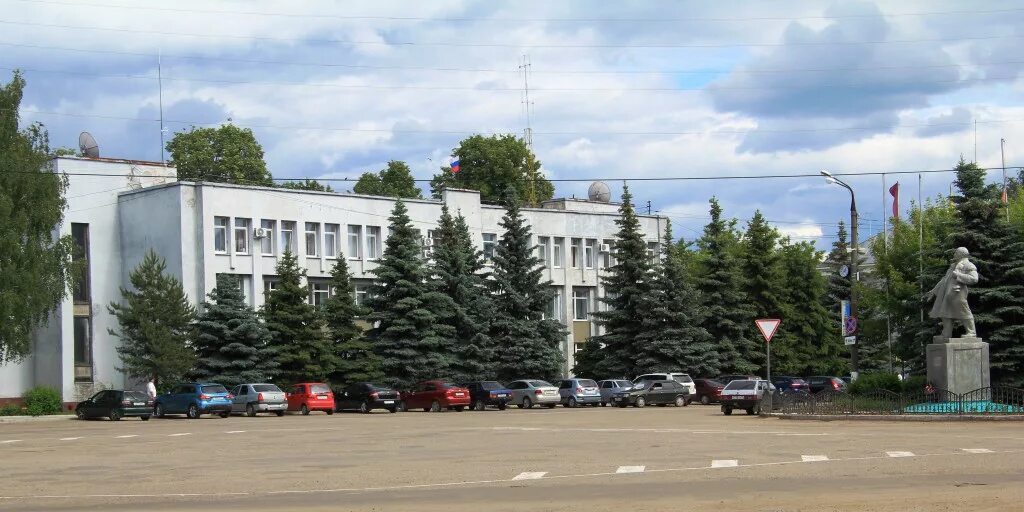 Приволжск площадь революции. Приволжск площадь революции. Приволжск центр города. Приволжск центр города. Ивановская область приволжск г волгореченская 2.