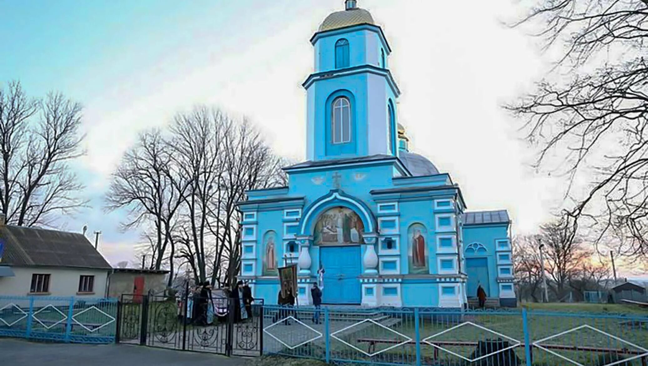 Храм село Птичье Ровенская. Ровенская область голубая Церковь. Ровенская область село Дядьковичи Церковь. Млинов Ровенская область. Украина приходы