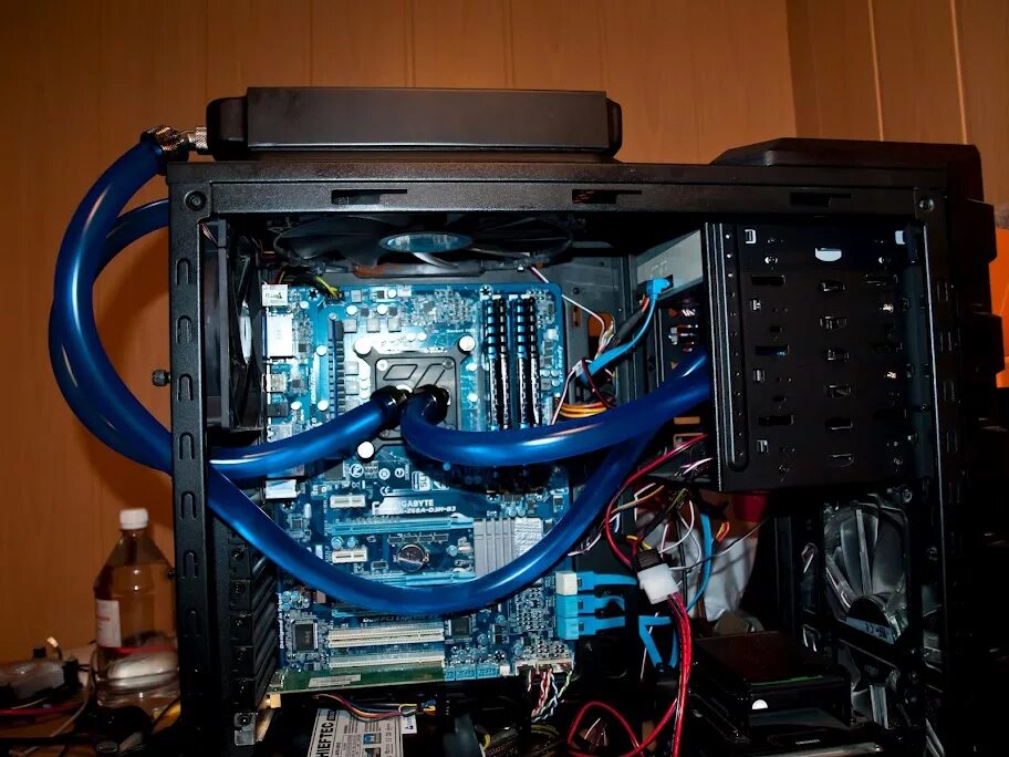 Сколько лет будет сво. Zalman водяное охлаждение 120. Deepcool Zalman водяное охлаждение. Zalman ms1000-hs2. Zalman i3 Neo СЖО 360.